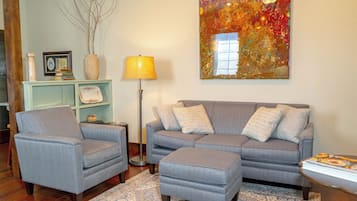 Smart TV, fireplace, offices