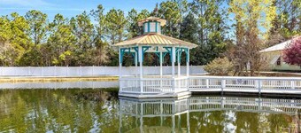 Charming 3 BR, 2 BA cottage with pool, perfectly nestled in Orange Beach.