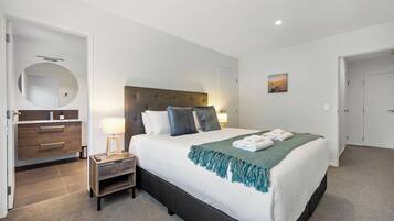 2 dormitorios, tabla de planchar con plancha, wifi y ropa de cama