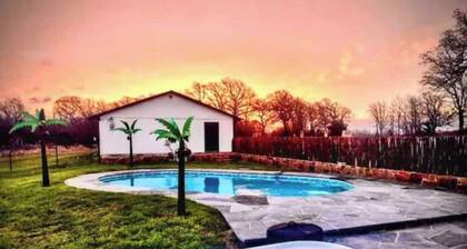 3BR Saint Jo Texas Wine Retreat w/ Pool & Hot Tub