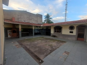 Economy Room