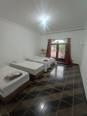 Superior Quadruple Room, Balcony, Courtyard View