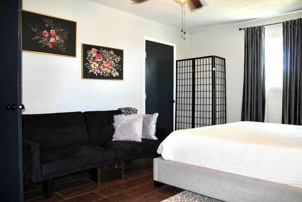 1 dormitori, planxa i posts de planxar, wifi gratuïta i roba de llit