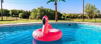 1BR Studio | Pool | Hot tub | Outdoor space