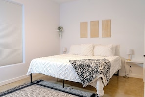 2 chambres, fer et planche à repasser, Wi-Fi gratuit, draps fournis