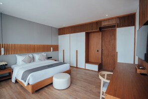 3 habitaciones, tabla de planchar con plancha, wifi y ropa de cama