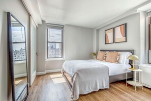 2 室のベッドルーム、アイロン / アイロン台、WiFi、ベッドシーツ