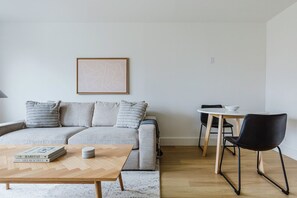 Télévision, chaîne hi-fi