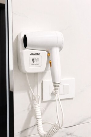 디럭스 더블룸, 금연, 시내 전망 | 저자극성 침구, 객실 내 금고, 책상, 방음 설비