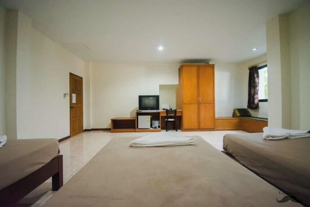 2 Star Hotels