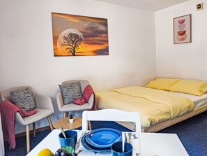 1 habitación, cuna de viaje y wifi gratis 