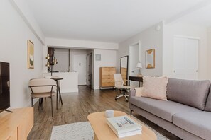 Télévision, chaîne hi-fi