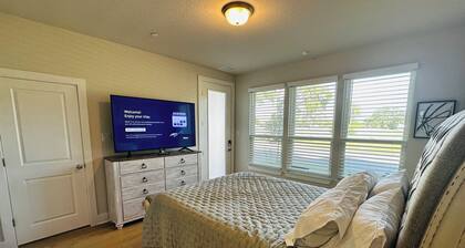 Welcome to the Texan Den where Luxury meets Tranquility.