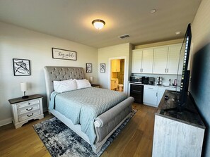 1 bedroom, iron/ironing board, free WiFi, bed sheets