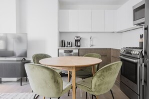 Fridge, microwave, oven, dishwasher