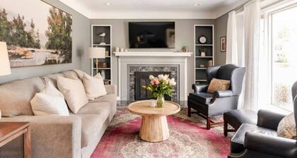 Spacious 4-bedroom house in lovely Dearborn