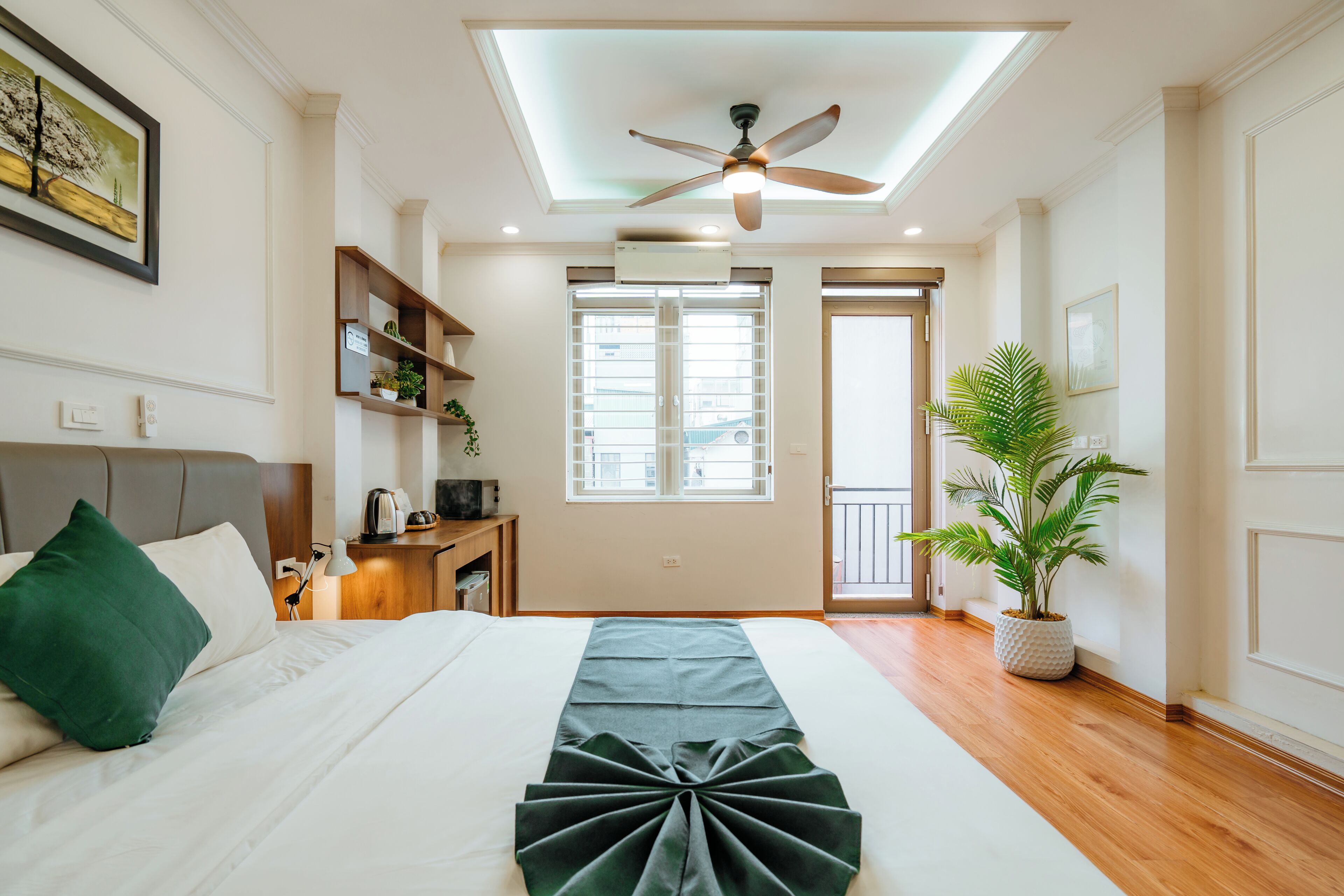 Deluxe Apartment, 2 Bedrooms, Non Smoking, Valley View | Free minibar, desk, laptop workspace, blackout drapes