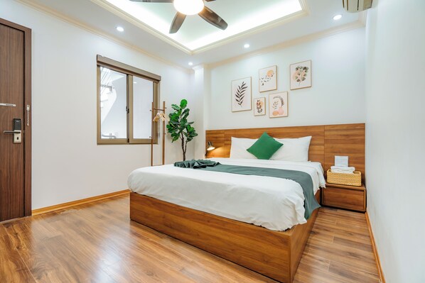 Deluxe Apartment, 1 Bedroom, Non Smoking, Kitchen | Free minibar, desk, laptop workspace, blackout drapes - The Setai Apartments Linh Lang by XÔI Residences (Hanoi)