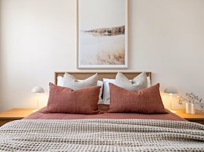 2 chambres, fer et planche à repasser, accès au Wi-Fi (inclus)