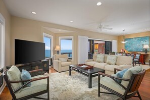 Smart TV, ping pong, offices - Hale Moana Kai: A stunning 2-bedroom ocean view condo in Kailua Kona. (Kailua-Kona)