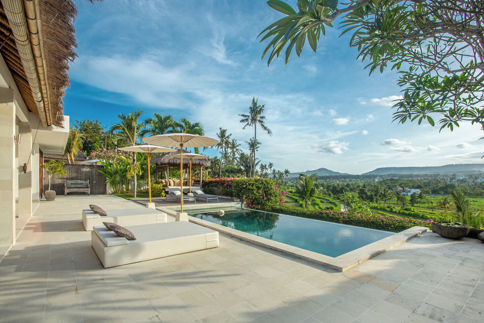 奢华别墅, 私人游泳池, 山景 | 高档床上用品、客房内保险箱、免费 WiFi、床单