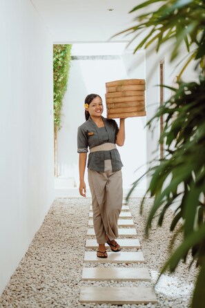 In-room dining - Balidroomvillas (Karangasem)