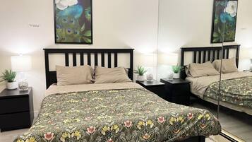 3 bedrooms, iron/ironing board, WiFi, bed sheets
