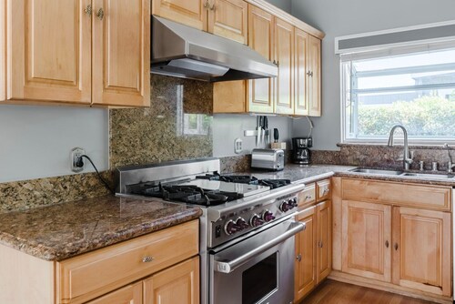 Blueground | Shoreview, view, nr Shoreline Park