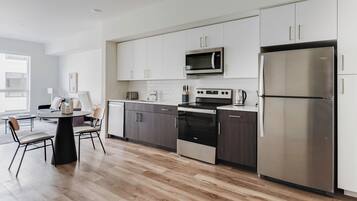 Fridge, microwave, oven, dishwasher