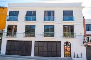 Fachada de la propiedad