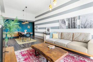 Télévision, chaîne hi-fi