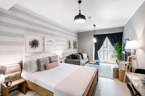 مكواة/لوح كي وواي فاي وملاءات أسرّة