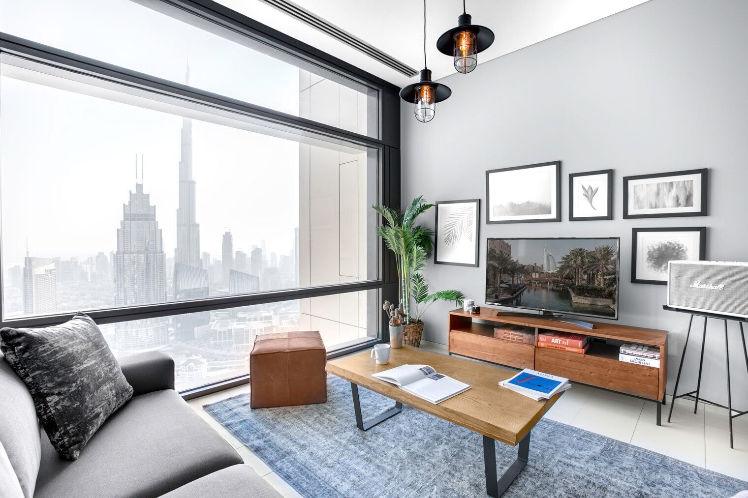 Télévision, chaîne hi-fi