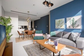 Télévision, chaîne hi-fi