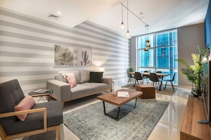 Fernseher, Stereoanlage