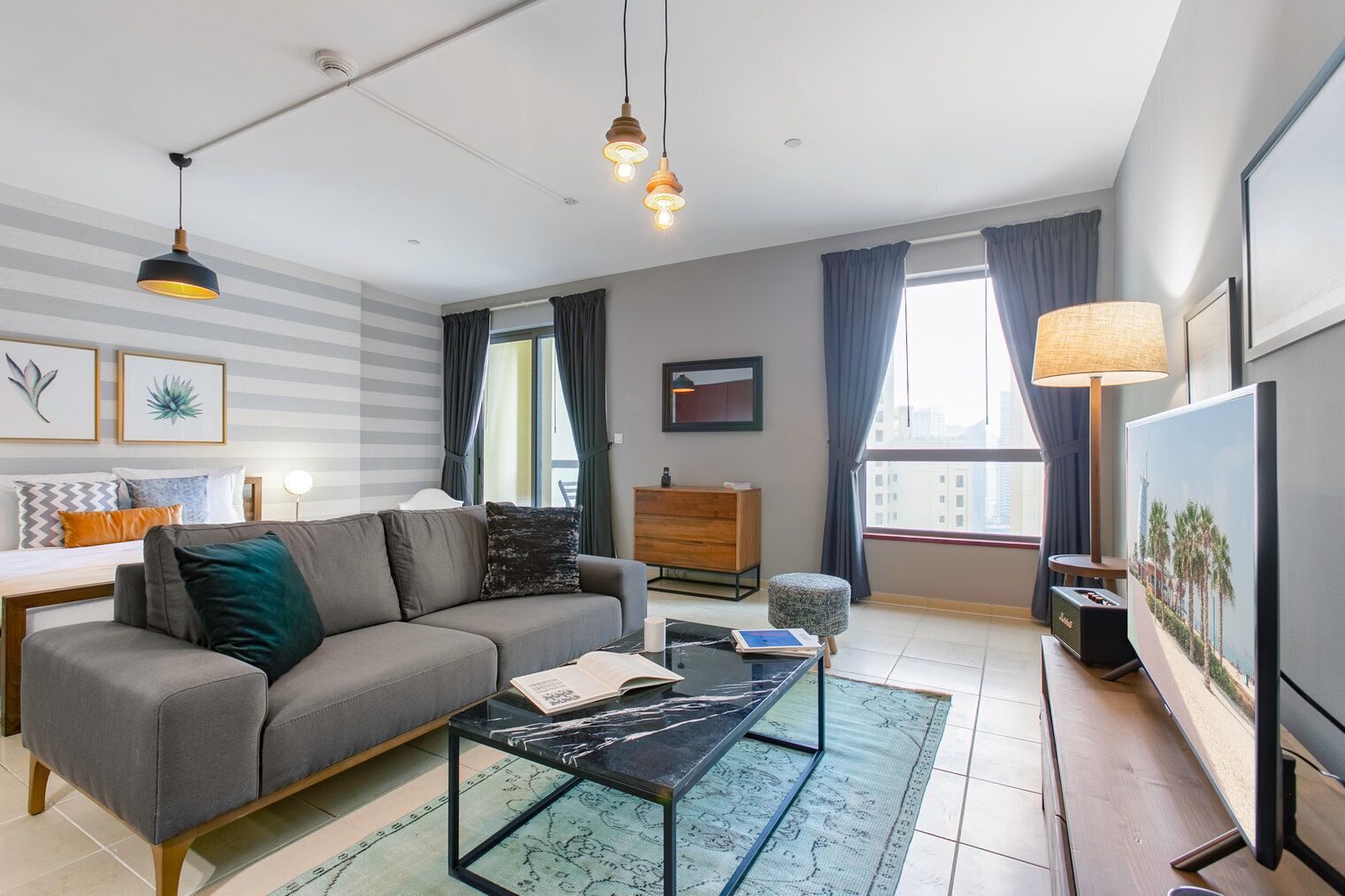 Fernseher, Stereoanlage