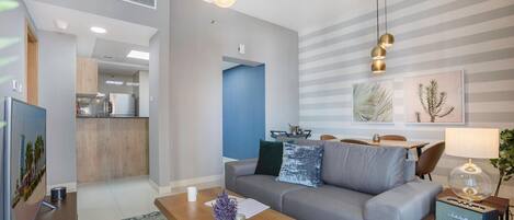 电视、立体声音响