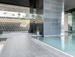 Indoor pool - Blueground | DIFC, pool, nr Dubai Aquarium (Dubai)