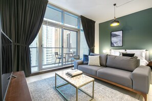 Fernseher, Stereoanlage