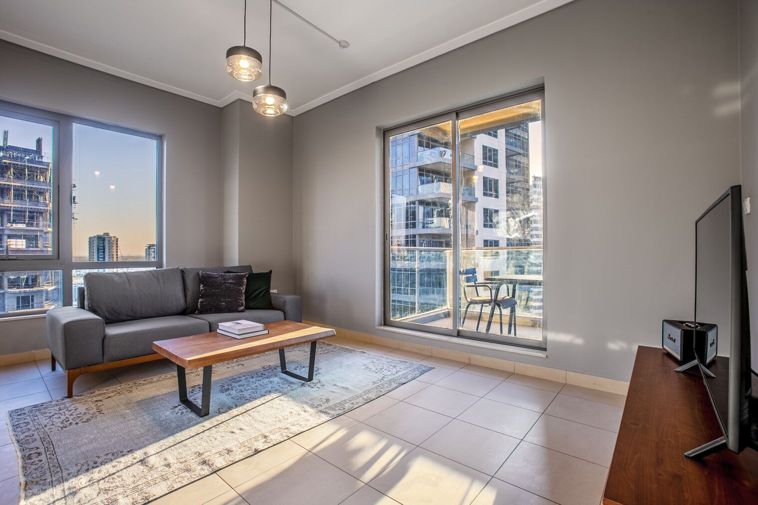 テレビ、ステレオ