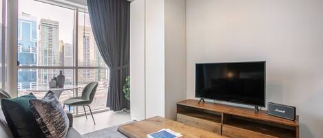 Télévision, chaîne hi-fi