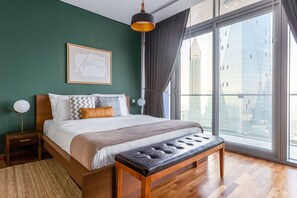 1 bedroom, iron/ironing board, WiFi, bed sheets - Blueground | DIFC, shared pool, nr Dubai Mall (Dubai)