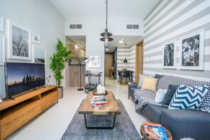 Fernseher, Stereoanlage