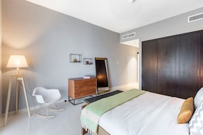 1 soverom, strykejern/-brett, wi-fi og sengetøy