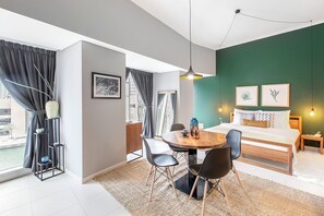 Strykejern/-brett, wi-fi og sengetøy