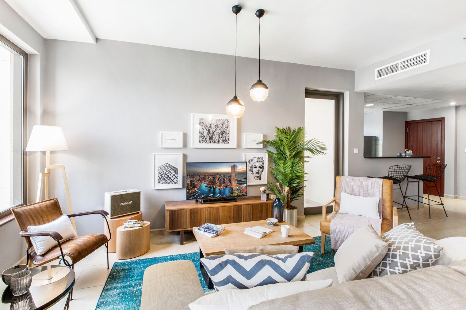 Fernseher, Stereoanlage