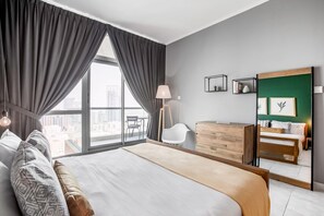 1 bedroom, iron/ironing board, WiFi, bed sheets - Blueground | The Views, pool, nr Al Ain Oasis (Dubai)