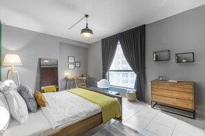 2 habitaciones, tabla de planchar con plancha, wifi y ropa de cama 
