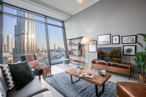 Fernseher, Stereoanlage