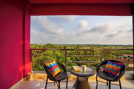 Deluxe Private AC Room with Balcony and Ensuite Bathroom | Balcony